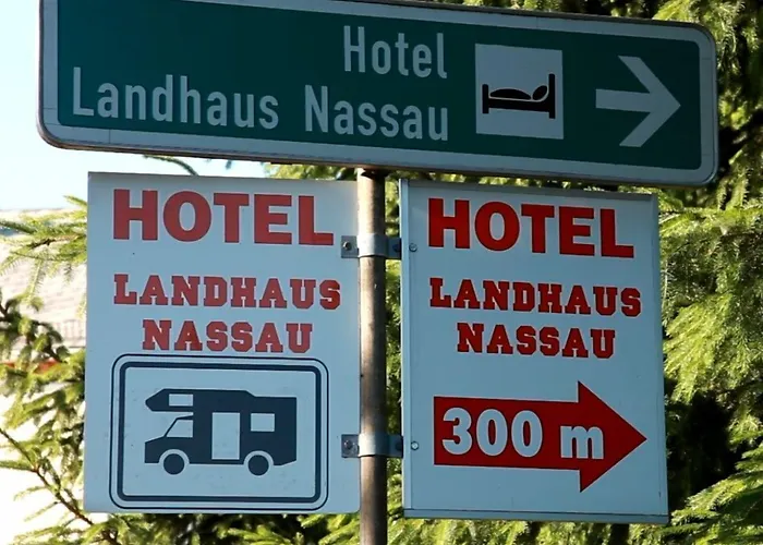 Nassau Hotel 3*